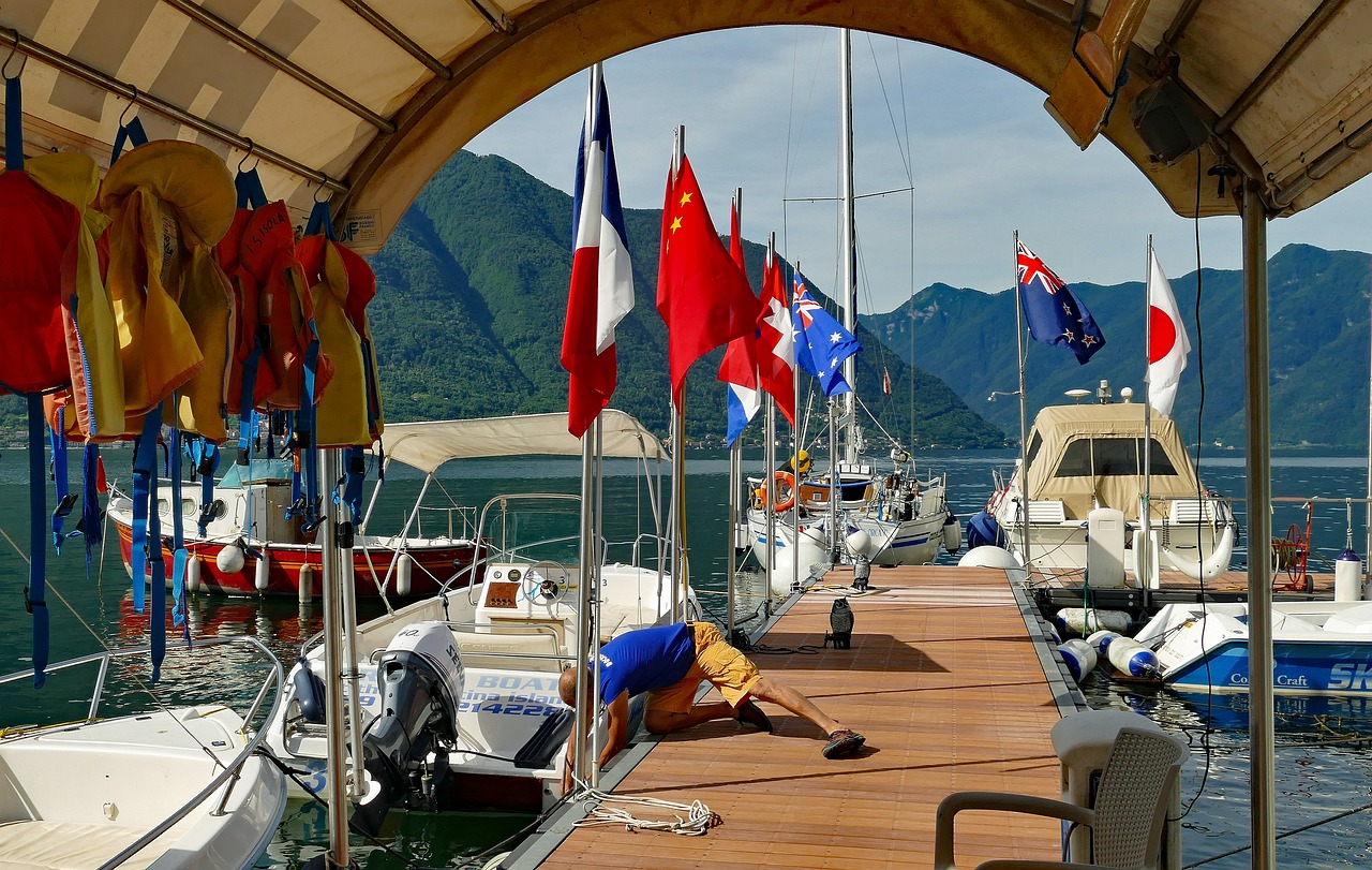 Bridgewater Marina Boat Rentals » Smith Mountain Homes Waterfront Real