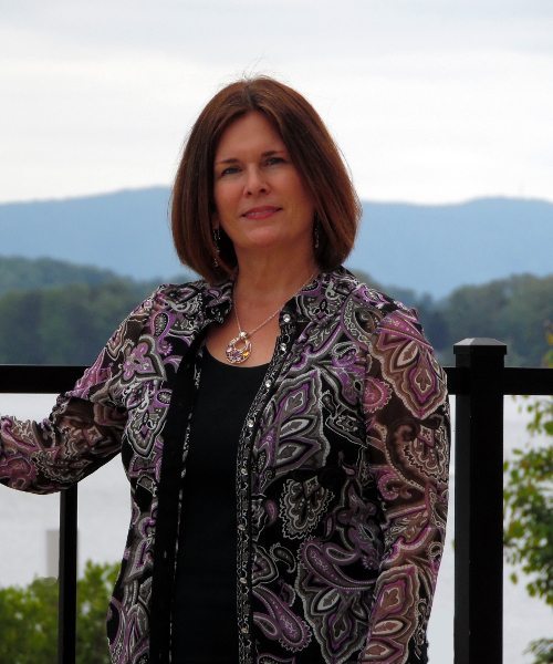 Teresa Criner Smith Mountain Homes