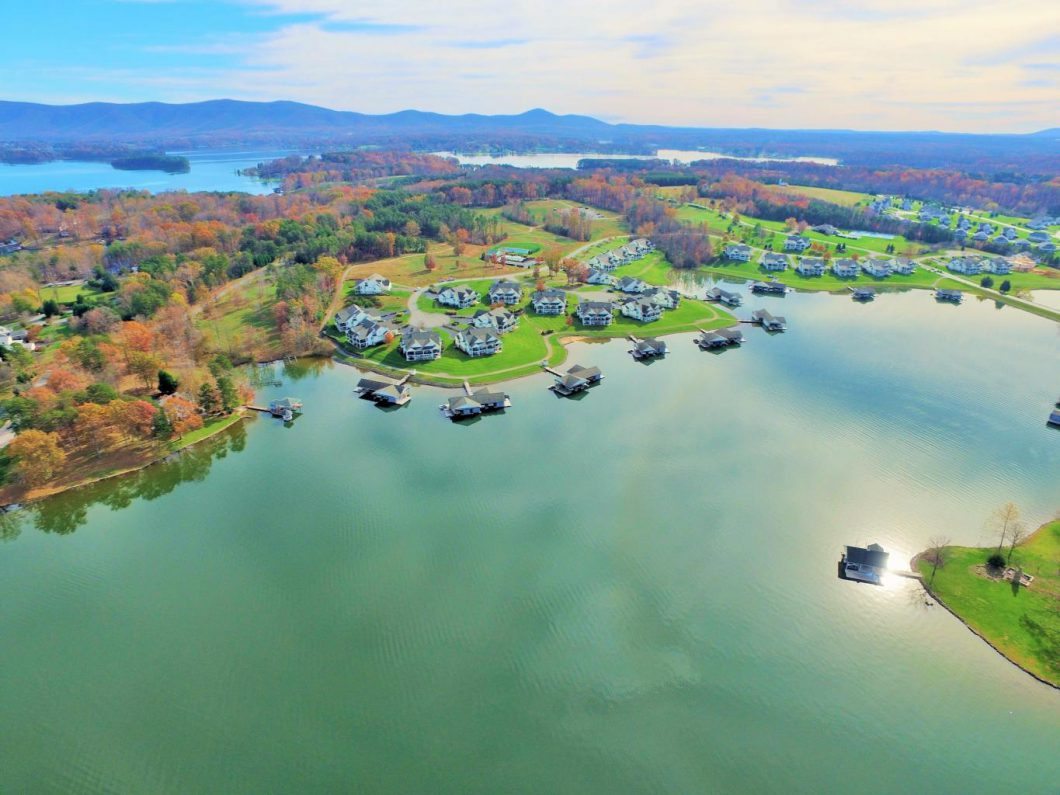 Smith Mountain Lake Versus The Beach » Smith Mountain Homes Waterfront
