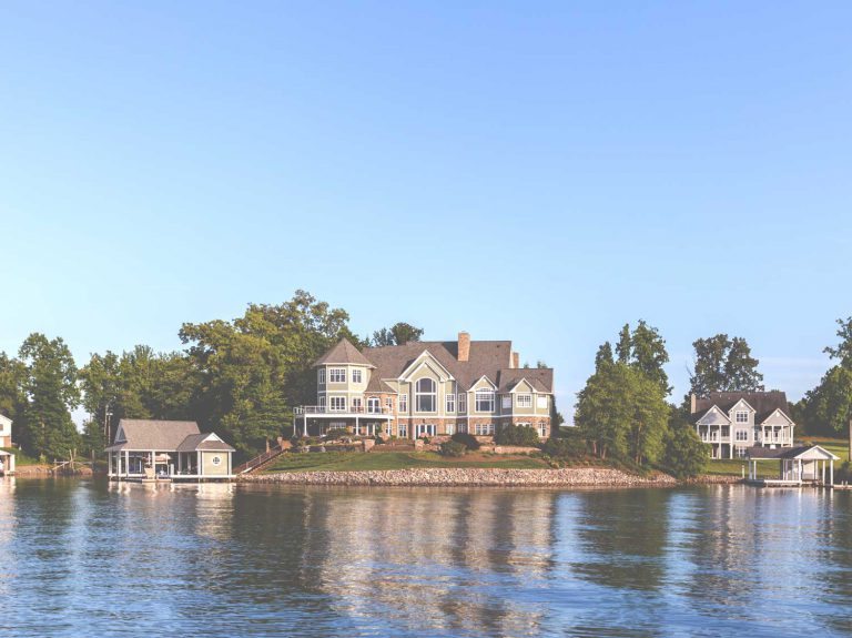 Lakefront homes with private docks