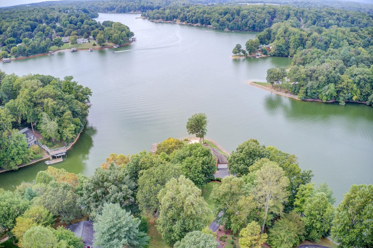 Why You Should Plan A Vacation at Smith Mountain Lake, VA » Smith